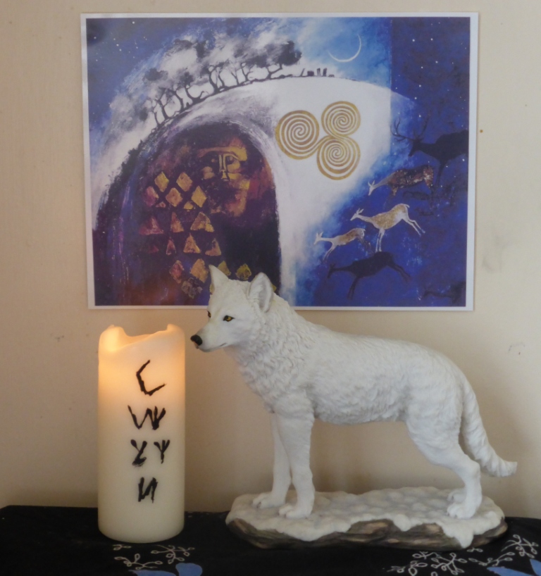 Gwyn Altar - Sleeping - Caer Ochren - Meg Falconer